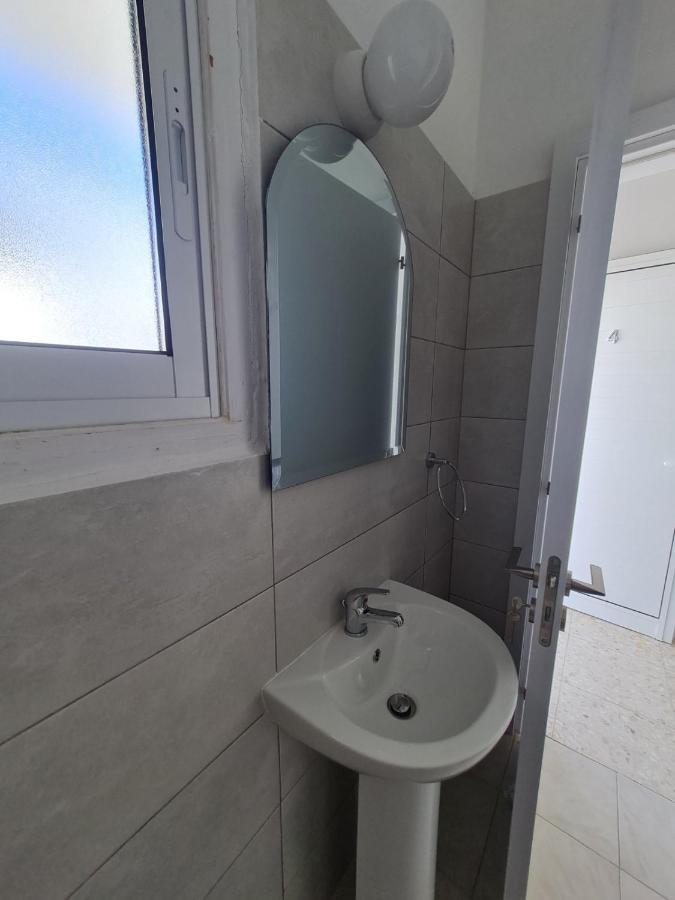 Almyria Apartments - By Imh Travel & Tours Paphos Buitenkant foto