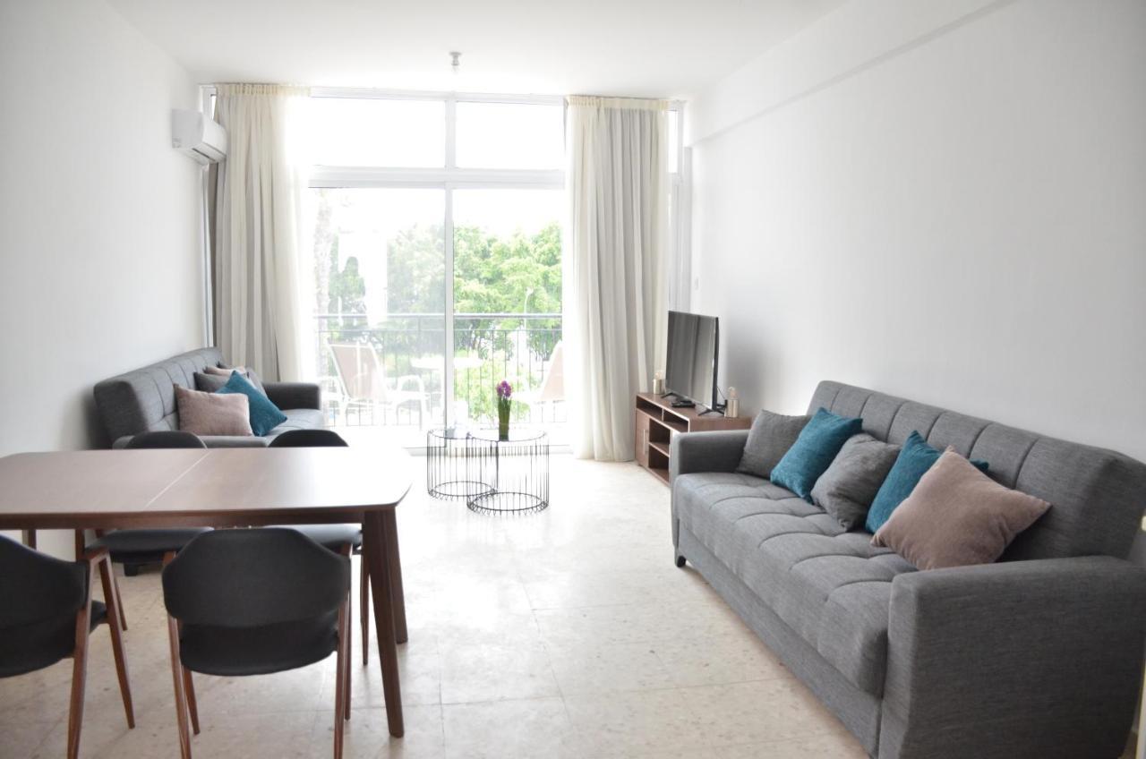 Almyria Apartments - By Imh Travel & Tours Paphos Buitenkant foto