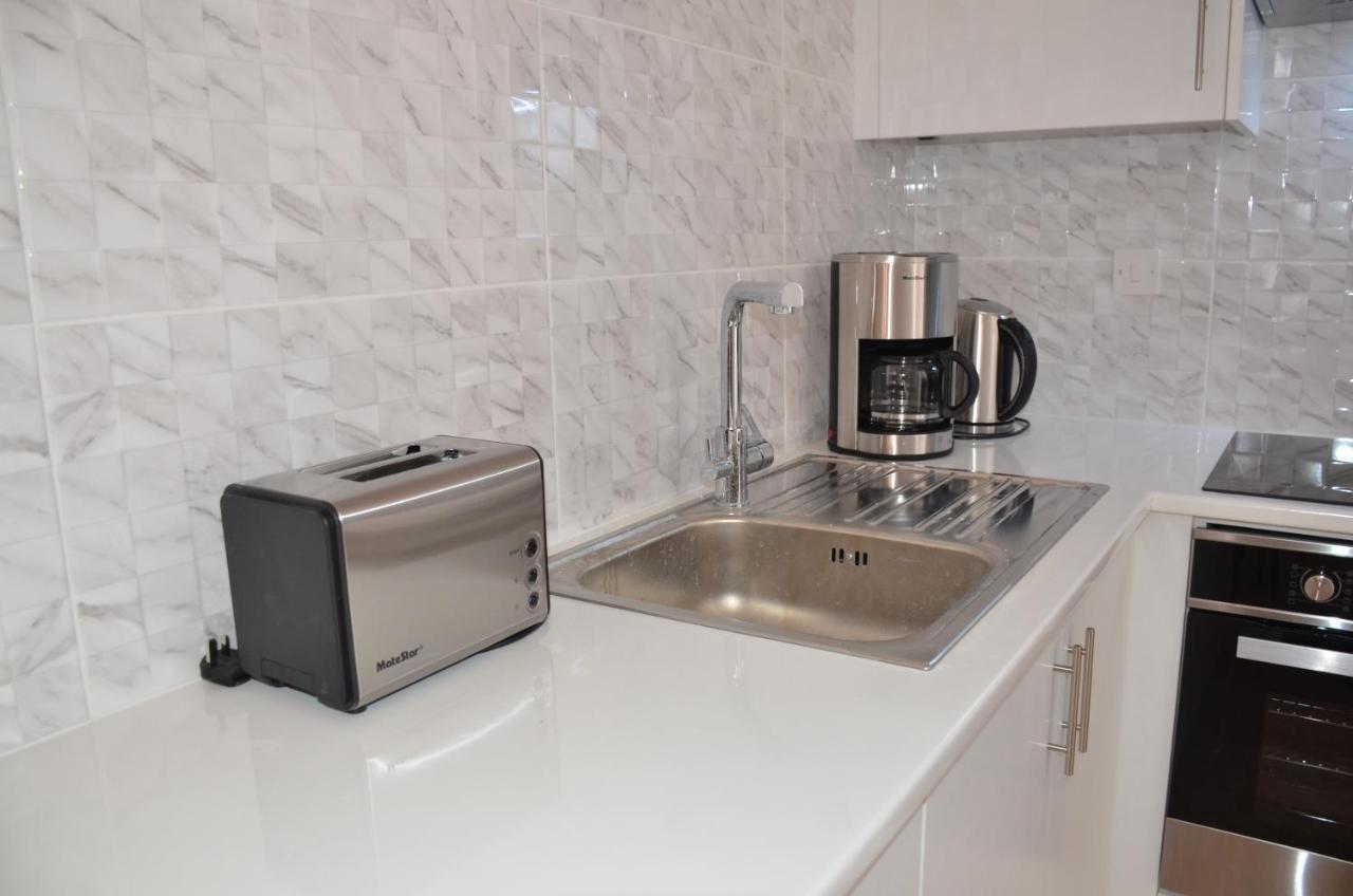 Almyria Apartments - By Imh Travel & Tours Paphos Buitenkant foto